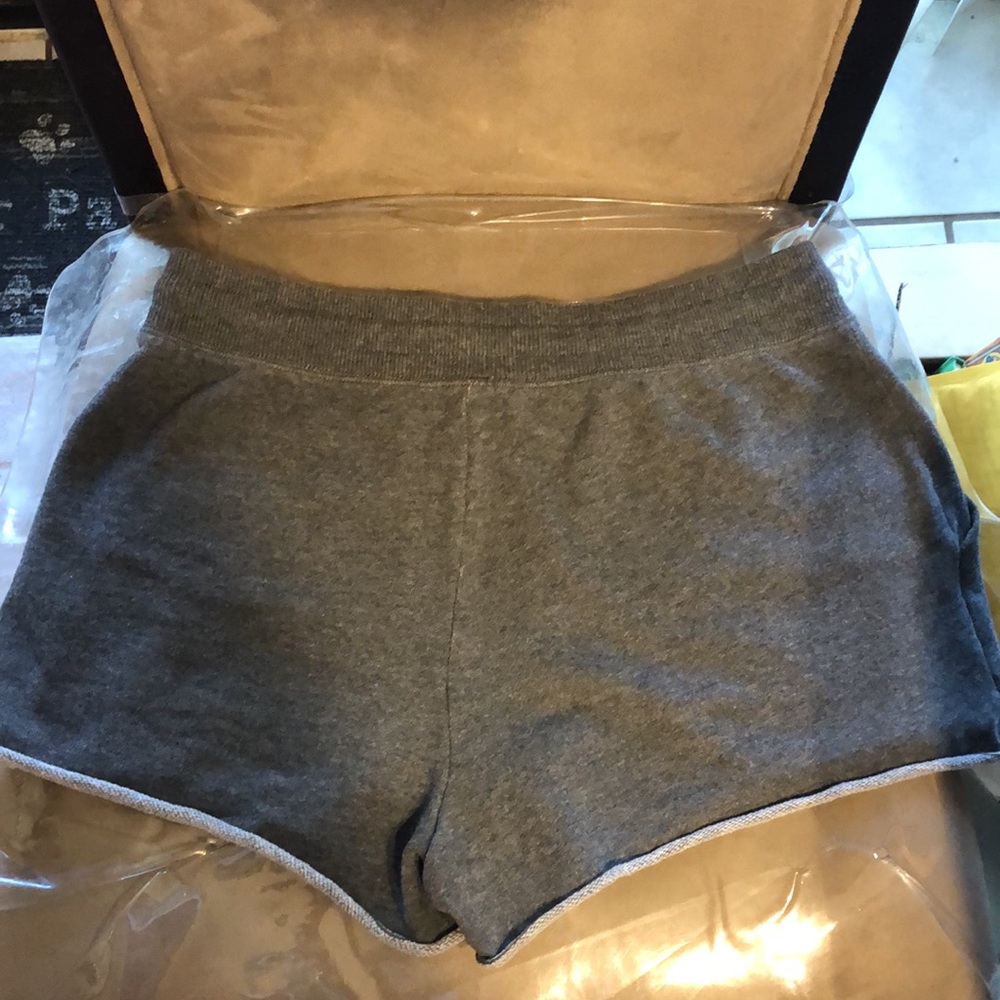 Aerie Shorts - Picture 4 of 4